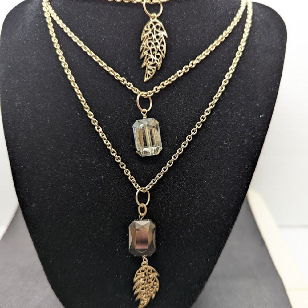 Beautiful 3 chain necklace